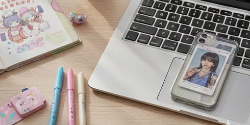 ۱۰ ایده جذاب برای تزیین قاب گوشی با فتوکارت